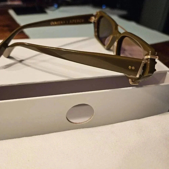 Aperçu x Oumayma | Handmade Limited Edition Removable Palm Clip-  NWOT - Picture 5 of 16